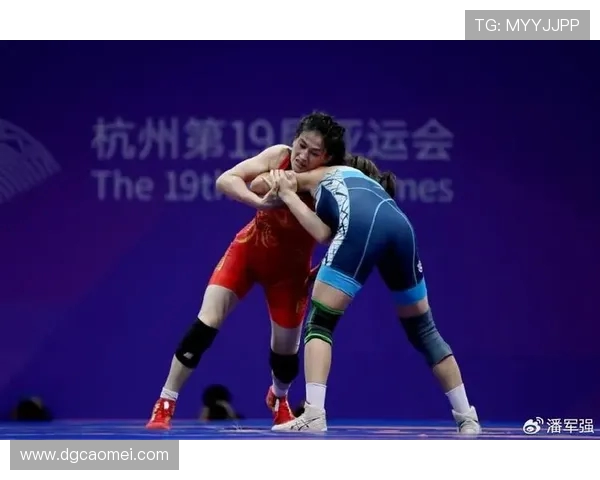 摔跤世锦赛周凤逆转夺冠